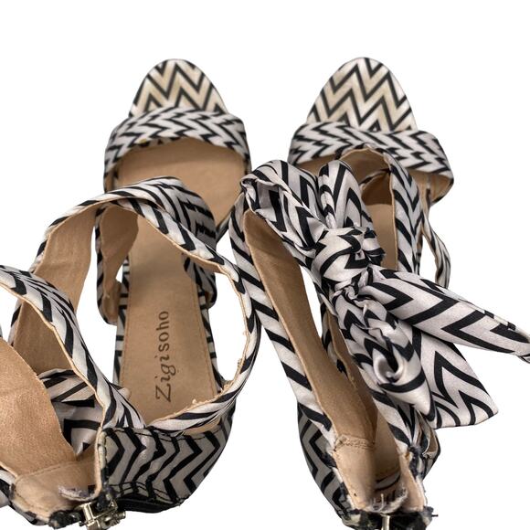 Zigi Soho Khloe Black & White Chevron Platform Sandals Size 10 Ankle Wrap Heels - Picture 9 of 12
